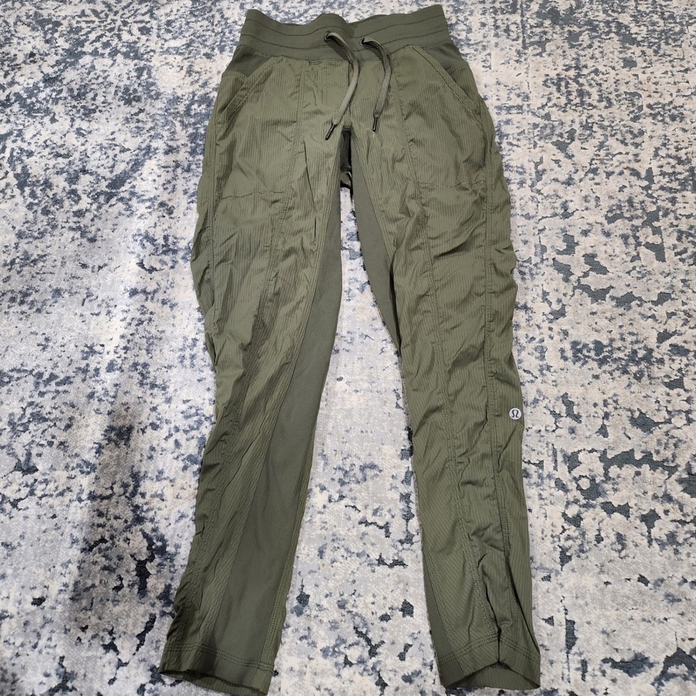 Lululemon Beyond the Studio Jogger Pants Size 2 Olive Green Textured Pinstripe